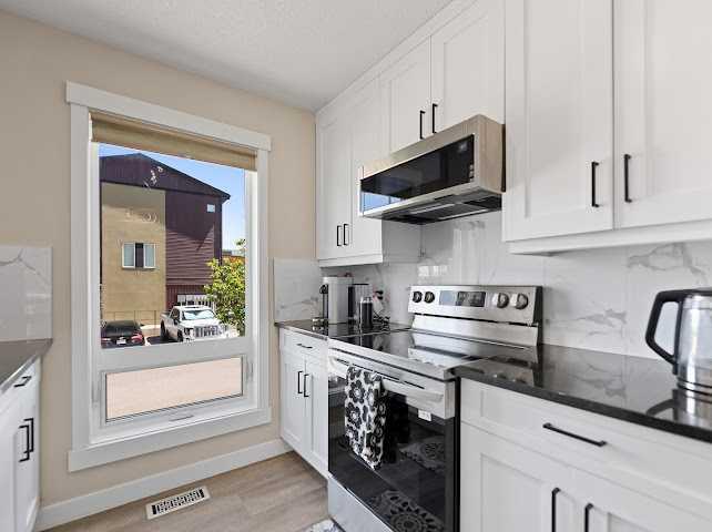 Picture for 416 Covecreek Circle NE