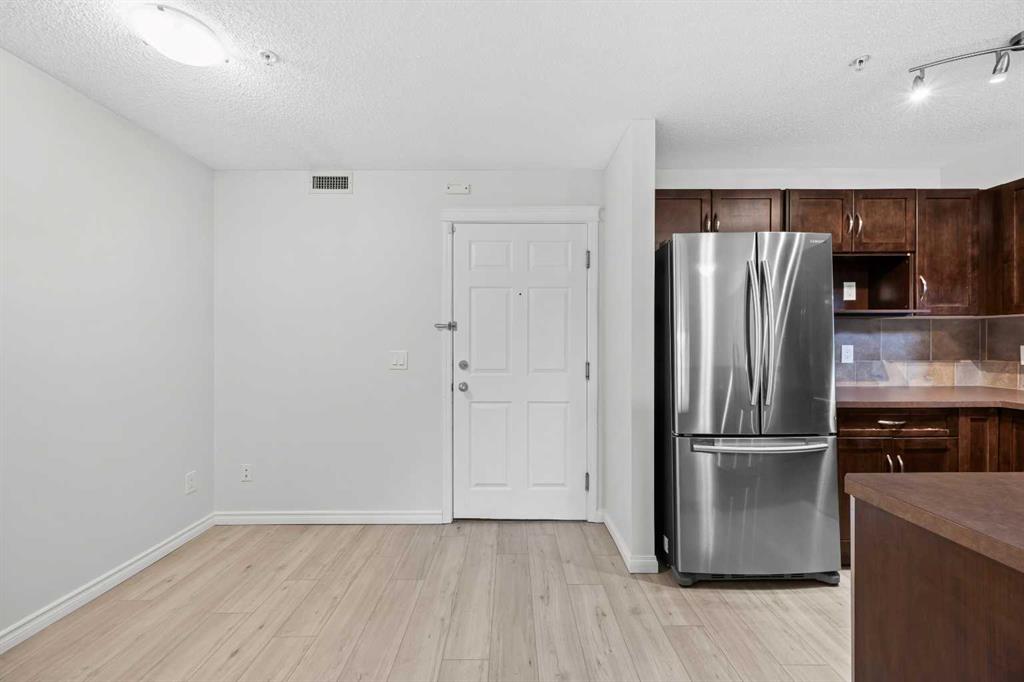 Picture for 4113, 115 Prestwick Villas SE