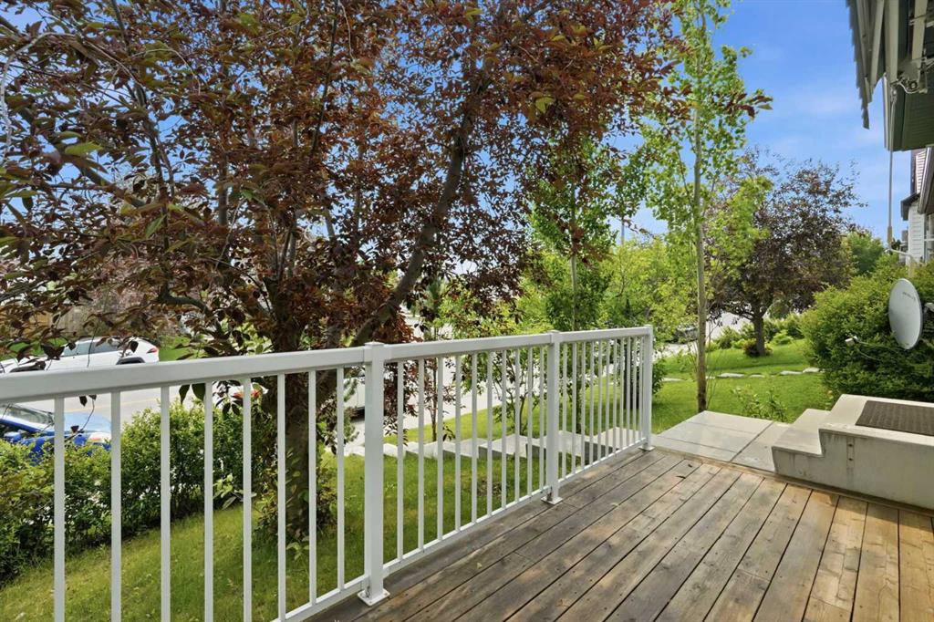 Picture for 110 Bridlewood Avenue SW