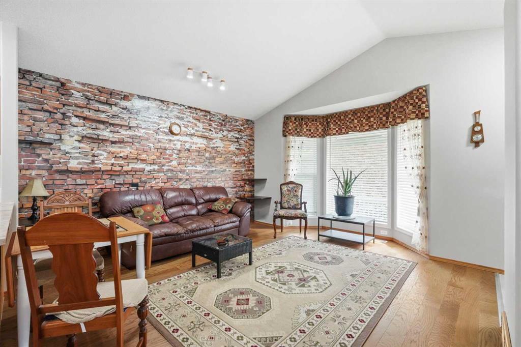Picture for 110 Bridlewood Avenue SW