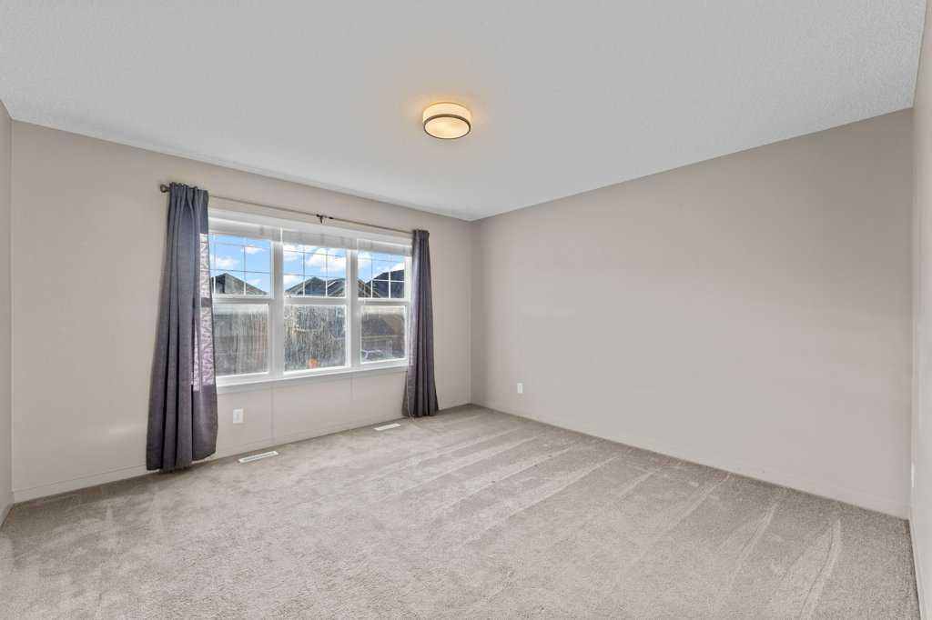 Picture for 251 Sunrise View  https://www.cirrealty.ca/reb/creb/47/A2266647_15.jpg