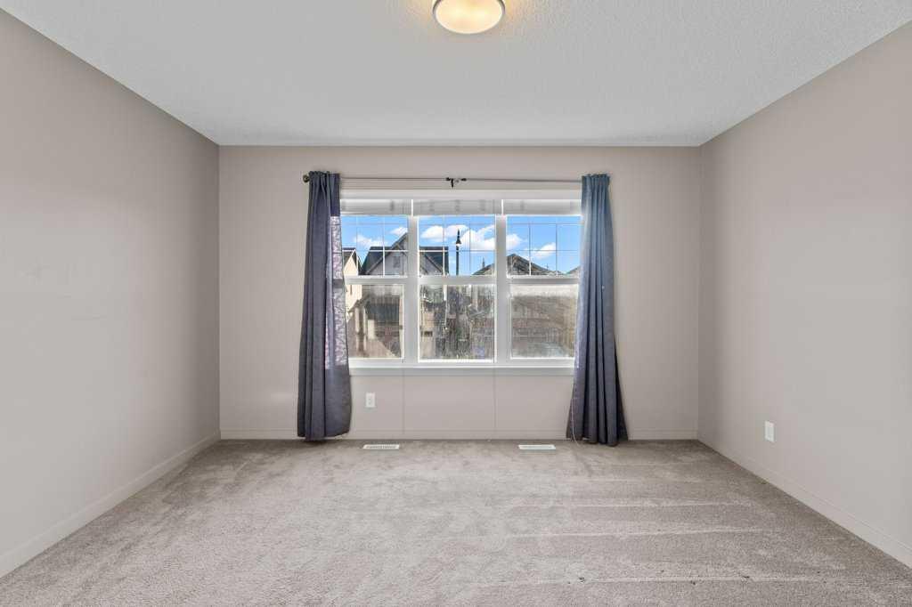 Picture for 251 Sunrise View  https://www.cirrealty.ca/reb/creb/47/A2266647_16.jpg