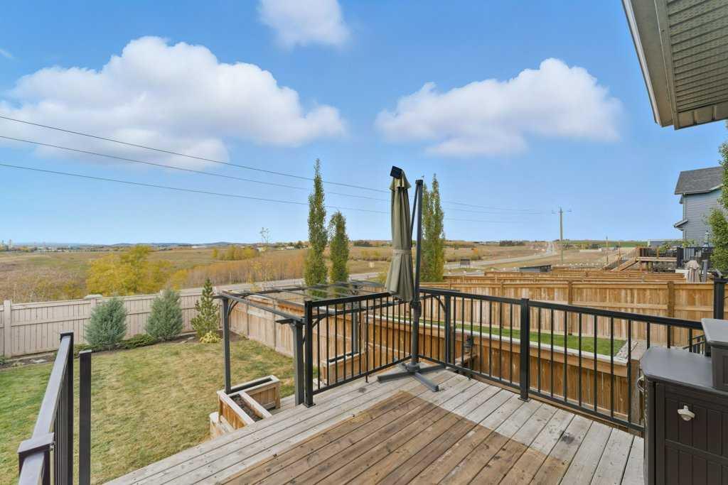 Picture for 251 Sunrise View  https://www.cirrealty.ca/reb/creb/47/A2266647_38.jpg