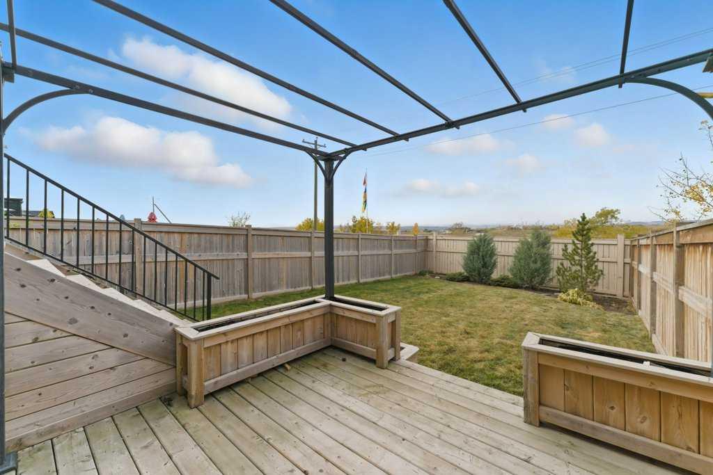 Picture for 251 Sunrise View  https://www.cirrealty.ca/reb/creb/47/A2266647_42.jpg