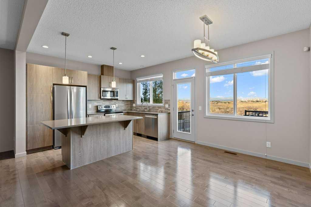 Picture for 251 Sunrise View  https://www.cirrealty.ca/reb/creb/47/A2266647_8.jpg