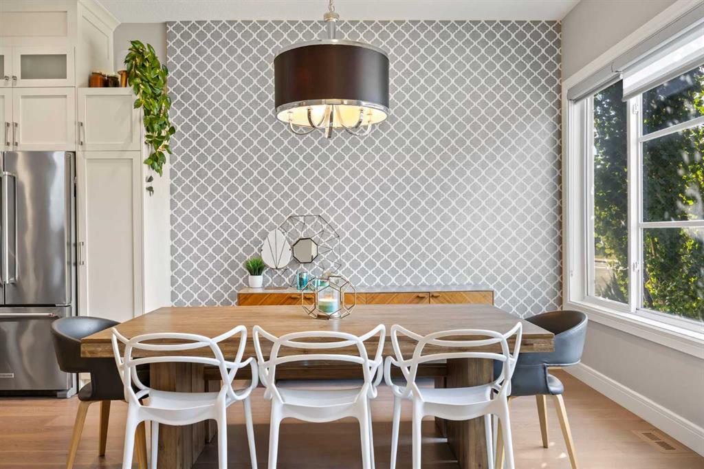 Picture for 1906 22 Avenue NW