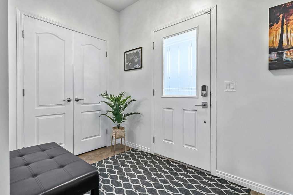 Picture for 111 Drake Landing Loop 