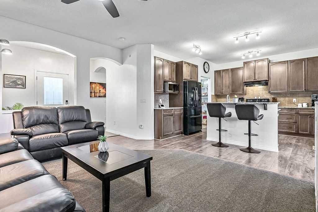 Picture for 111 Drake Landing Loop 