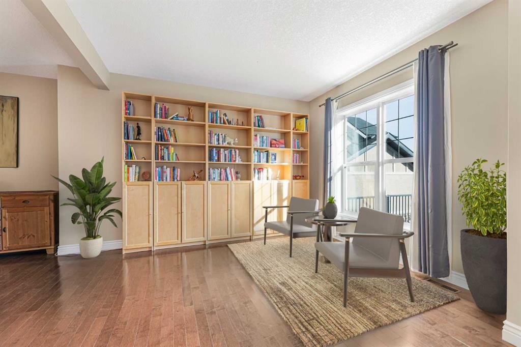 Picture for 10 Tusslewood Heights NW