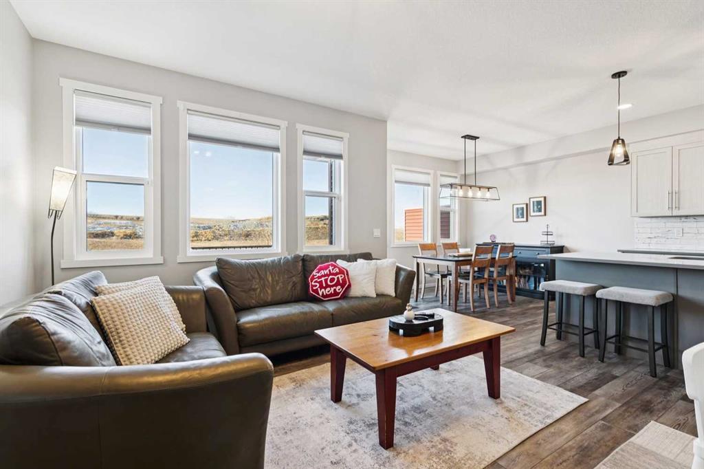 Picture for 57 Crestridge Bay SW