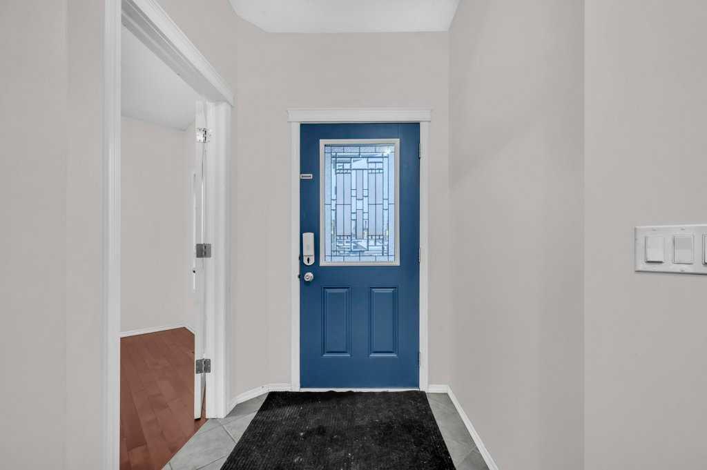 Picture for 1174 Kingston Crescent SE