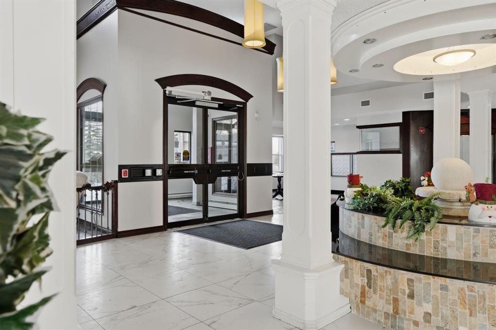 Picture for 210, 8 Prestwick Pond Terrace SE