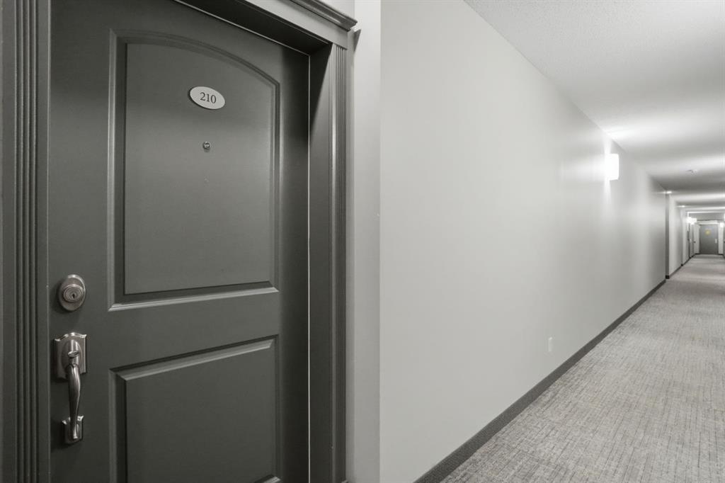 Picture for 210, 8 Prestwick Pond Terrace SE