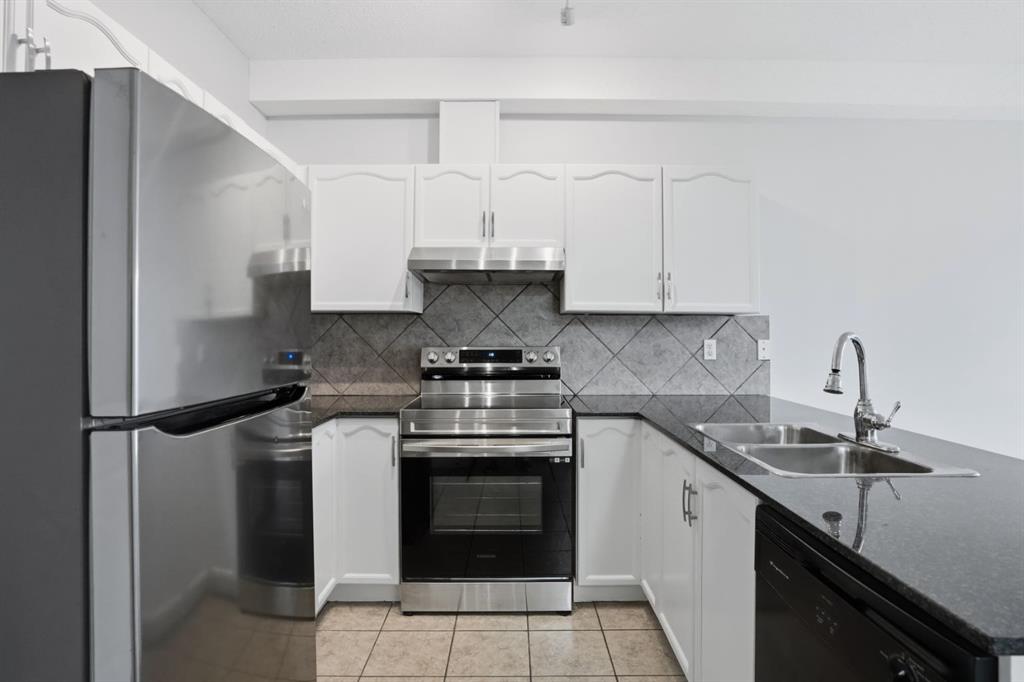 Picture for 210, 8 Prestwick Pond Terrace SE