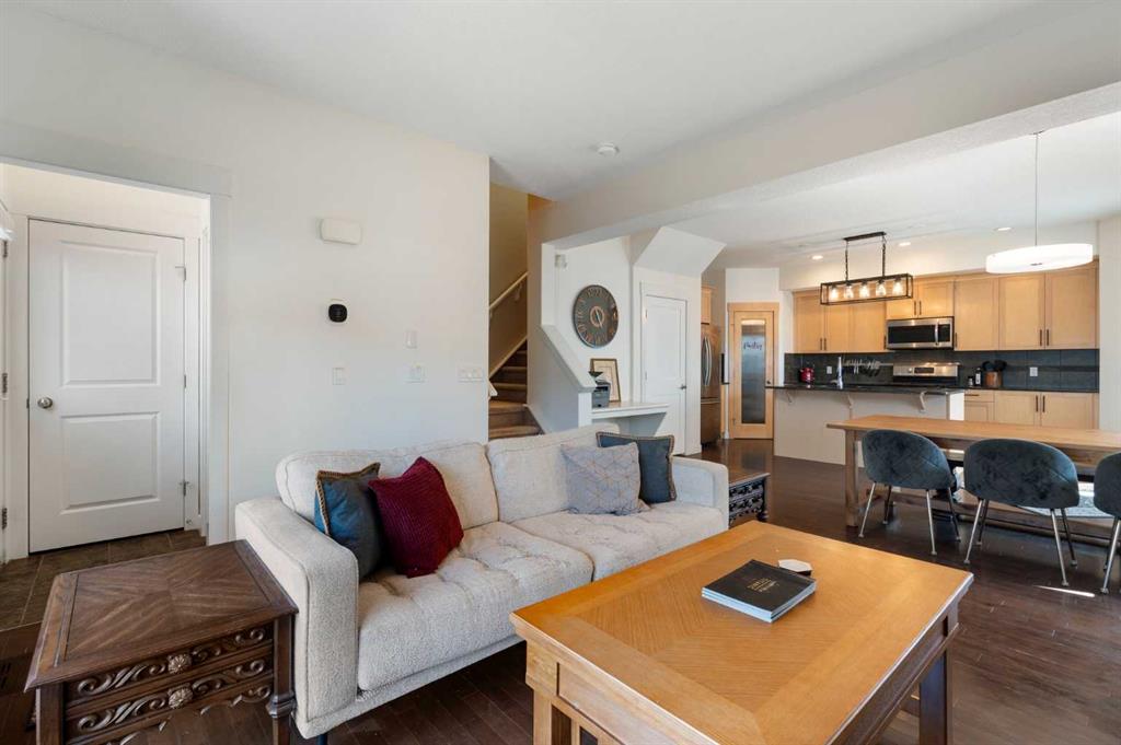 Picture for 2, 4709 17 Avenue NW