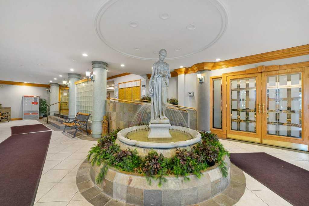 Picture for 215, 200 Lincoln Way SW