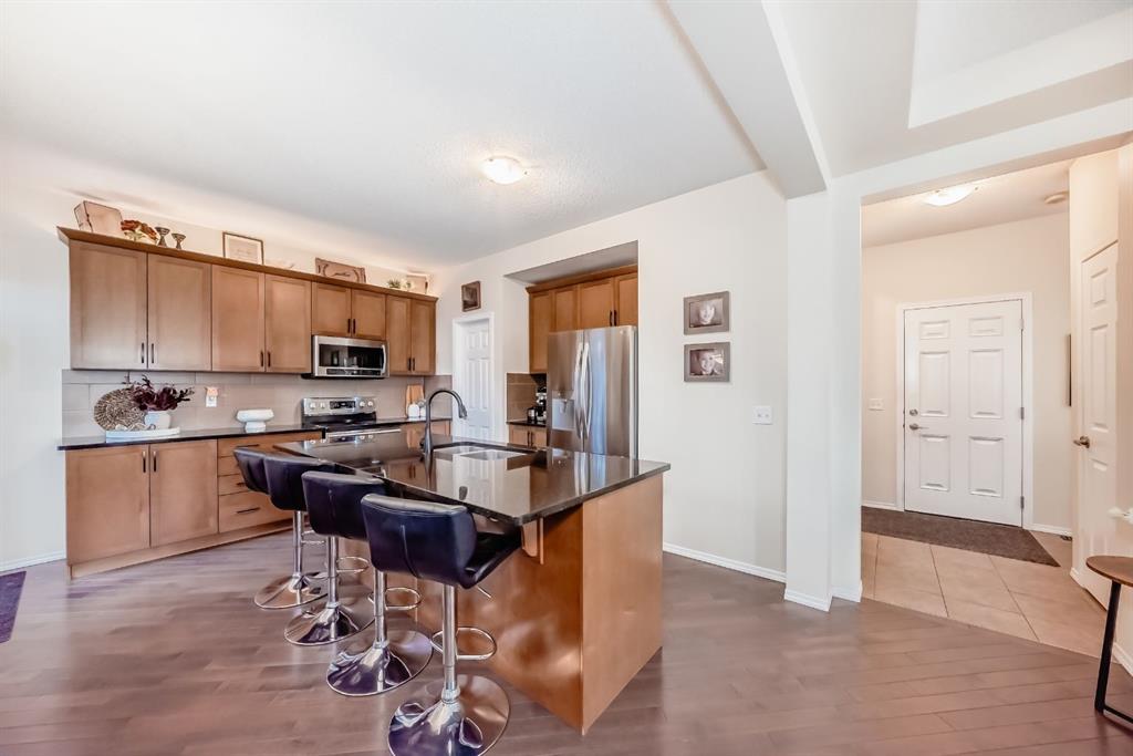 Picture for 912 Windhaven Close SW