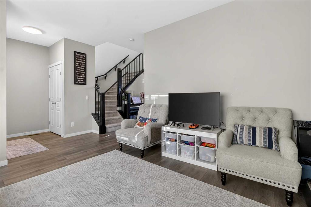 Picture for 146 Marquis Common SE