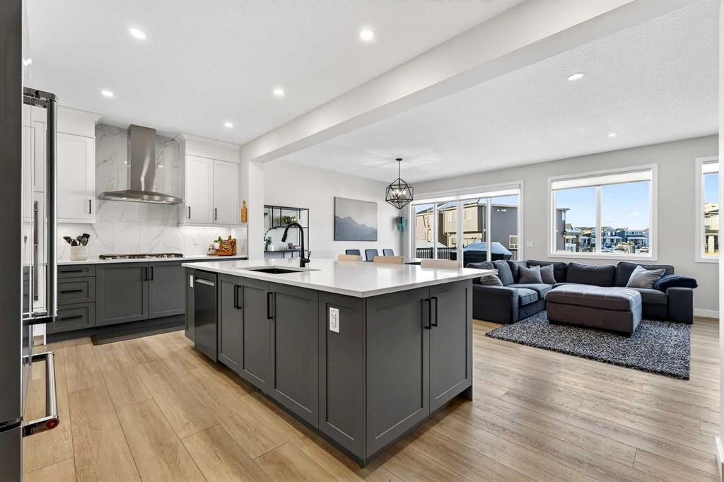 Picture for 57 Legacy Reach View SE