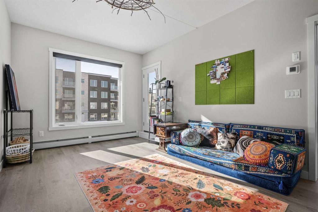 Picture for 210, 660 Shawnee Square SW