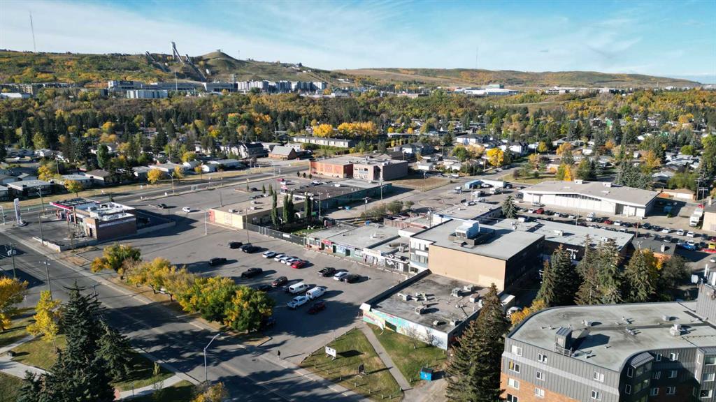 Picture for 320, 68, 7930 Bowness Road NW