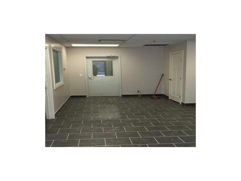 Picture for 2112, 8800 Venture Avenue SE