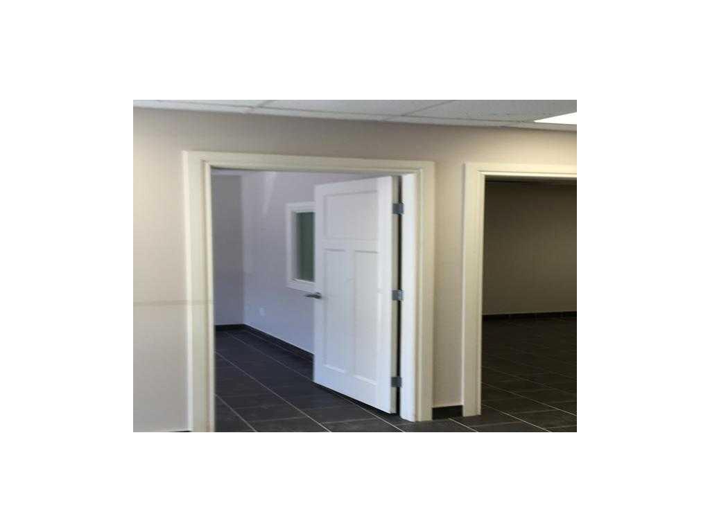 Picture for 2112, 8800 Venture Avenue SE