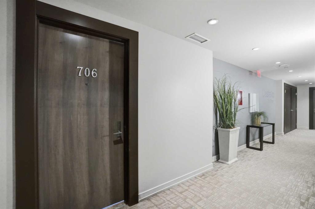 Picture for 706, 530 12 Avenue SW