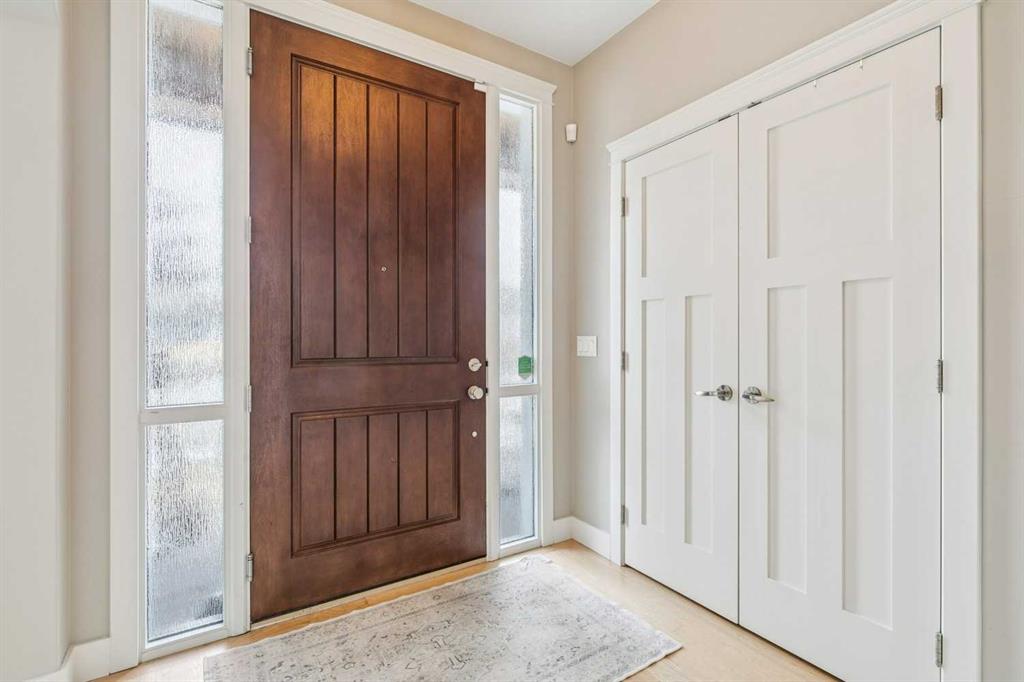 Picture for 2607 32 Street SW