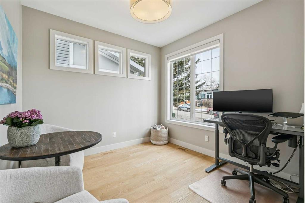 Picture for 2607 32 Street SW