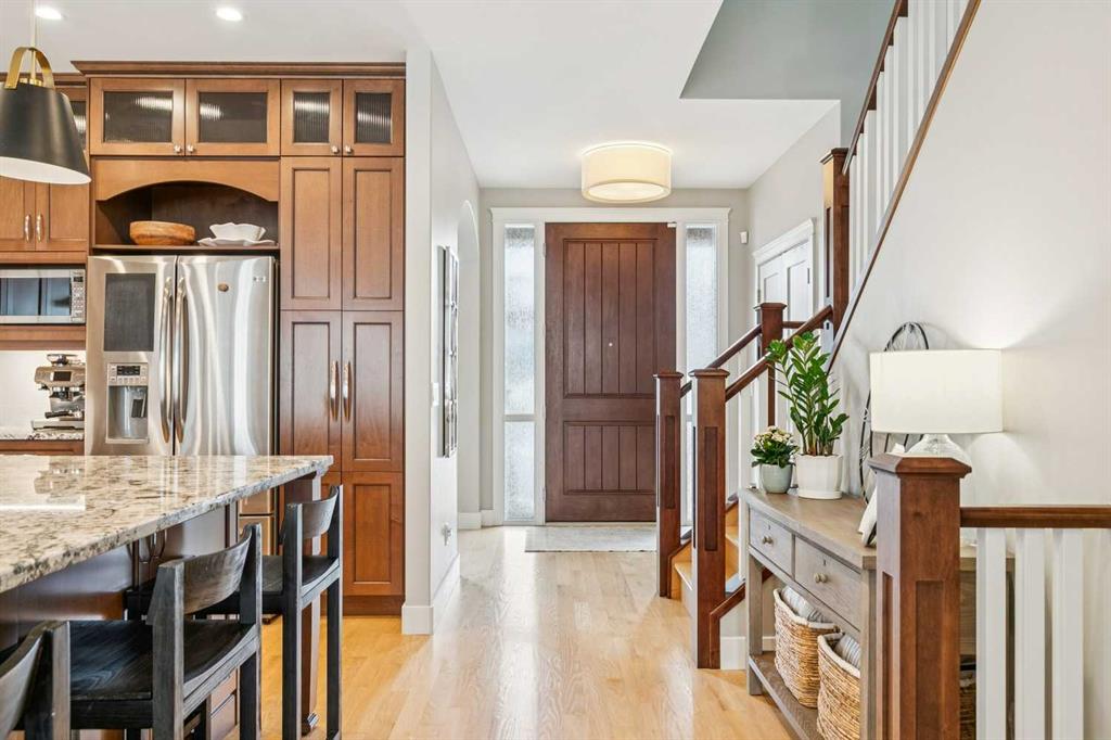 Picture for 2607 32 Street SW