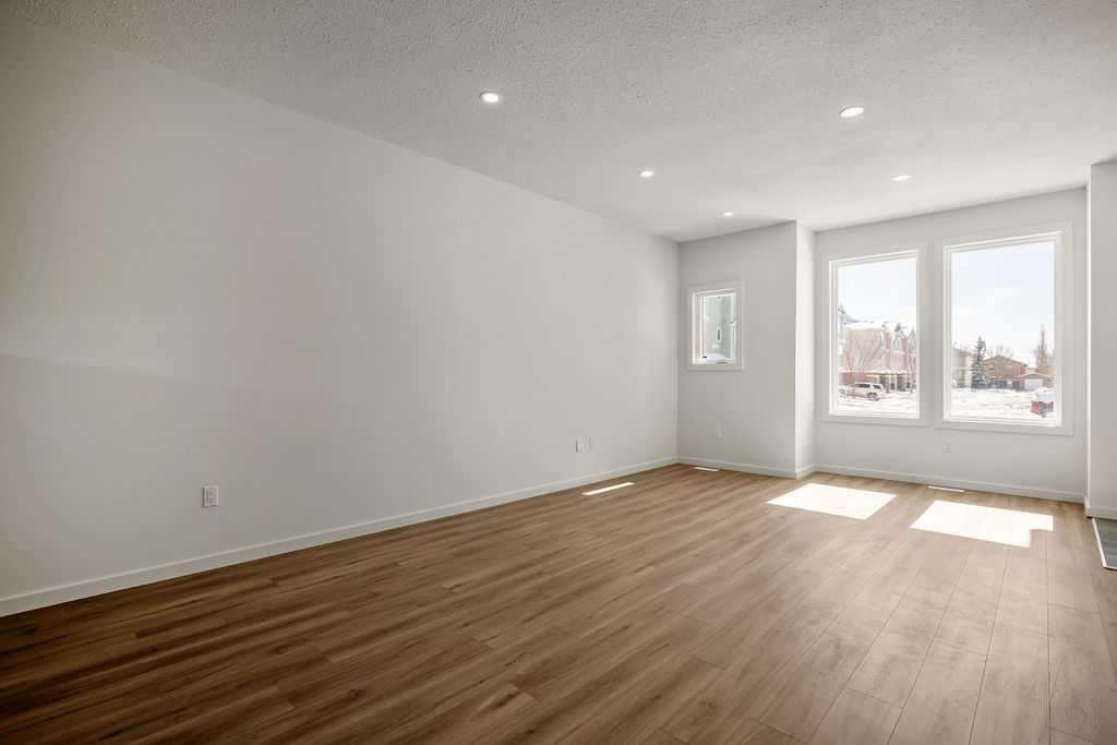 Picture for 409 Strathcona Circle 