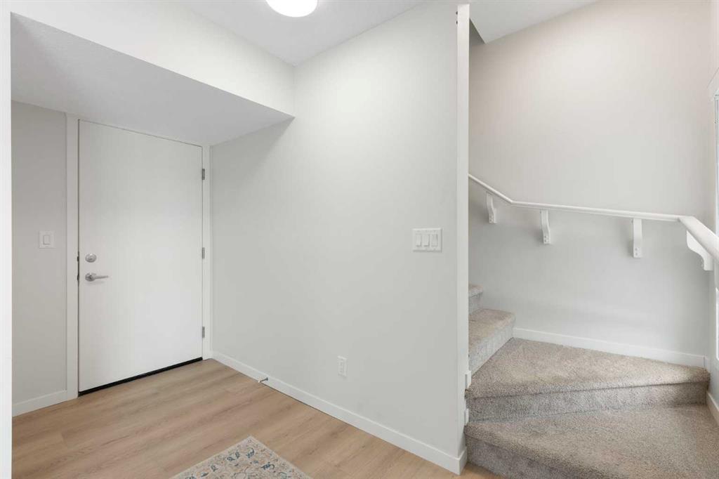 Picture for 608, 20295 Seton Way SE