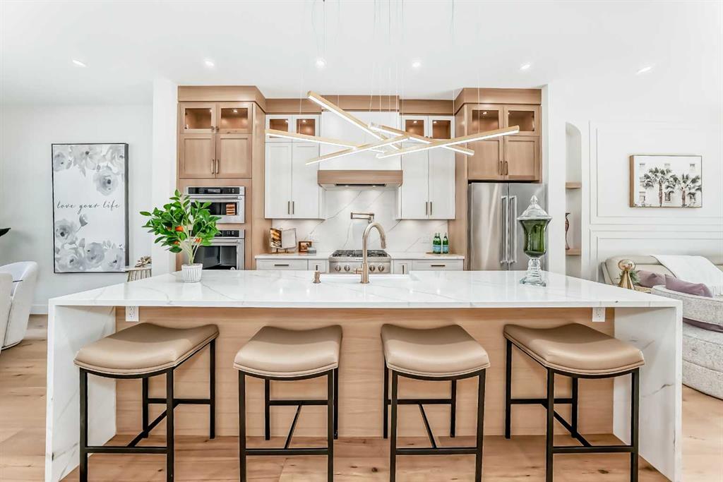 Picture for 2313 23 Avenue SW