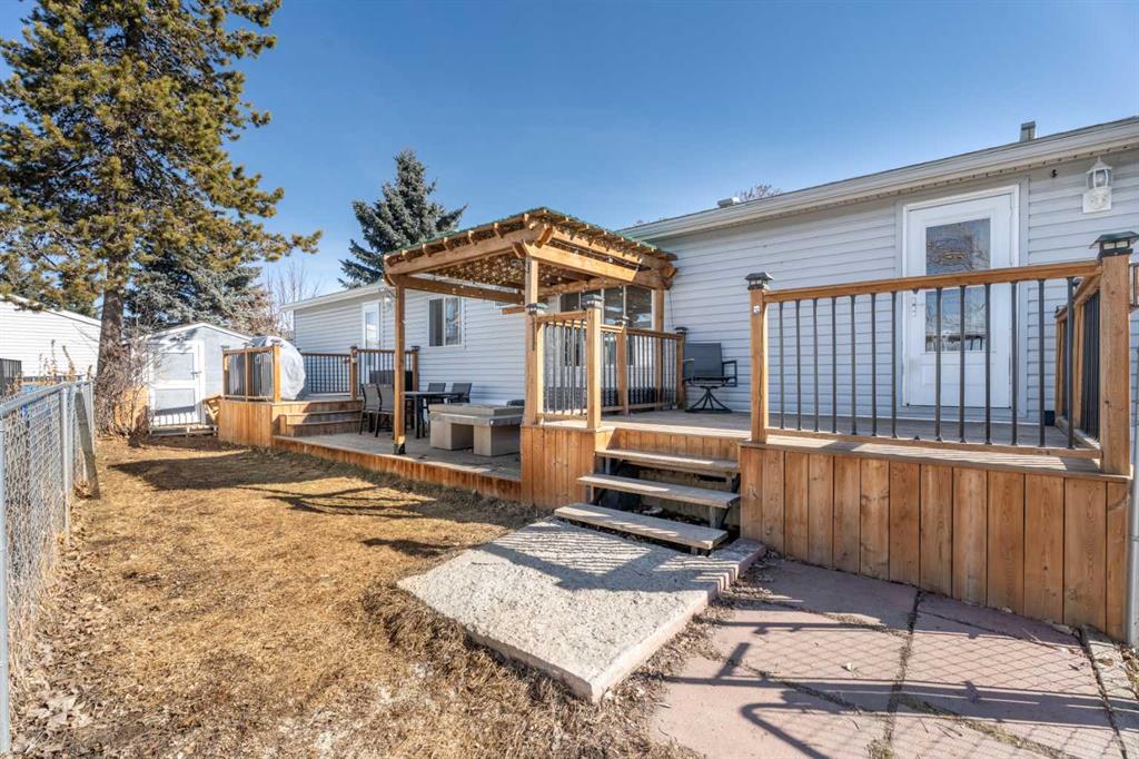 Picture for 53, 649 Main Street N