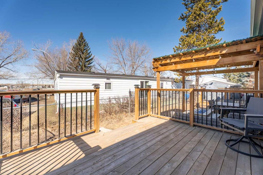 Picture for 53, 649 Main Street N