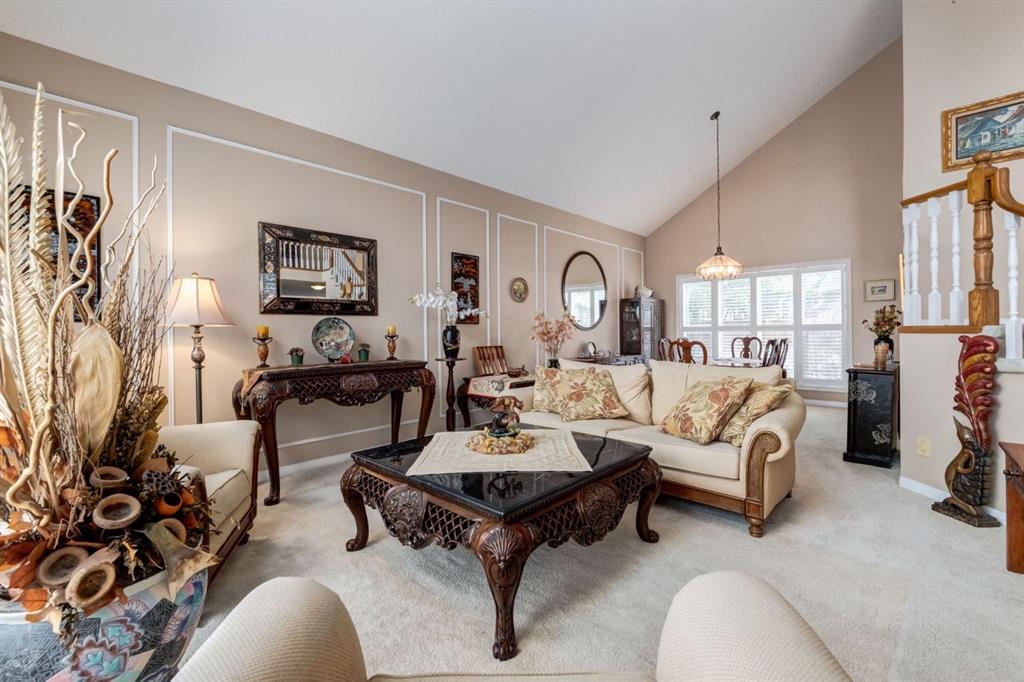 Picture for 51 Woodacres Crescent SW