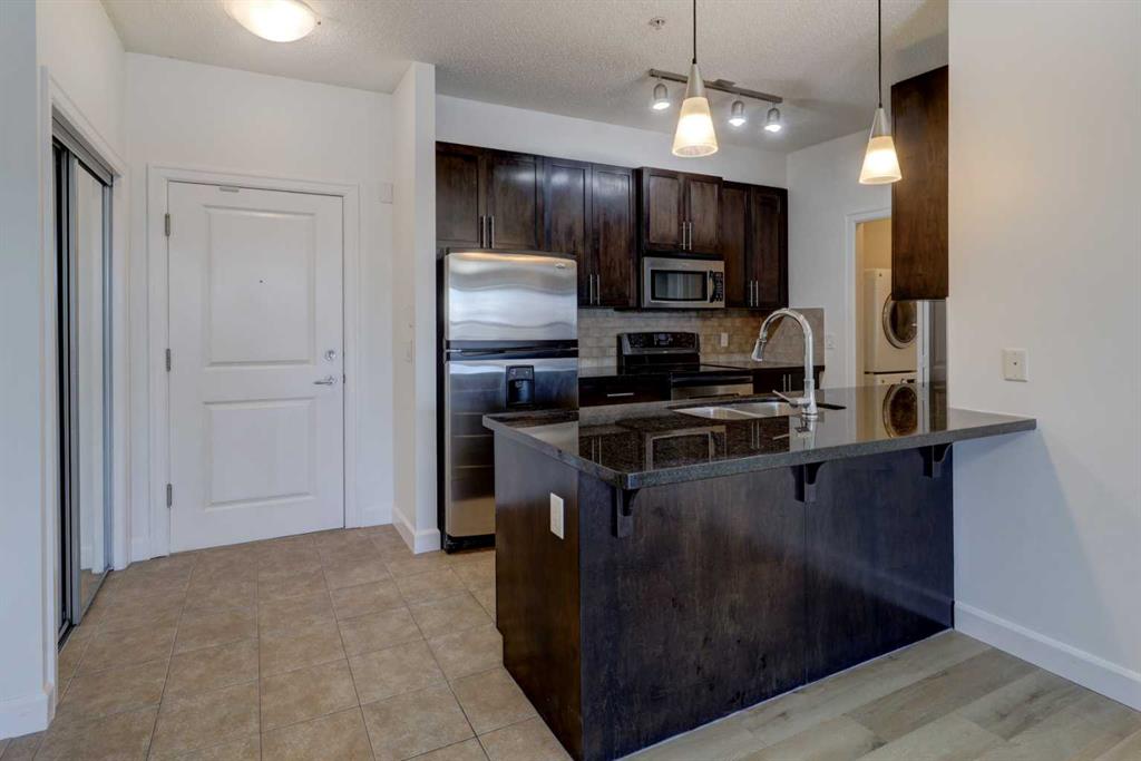 Picture for 103, 88 Arbour Lake Road NW