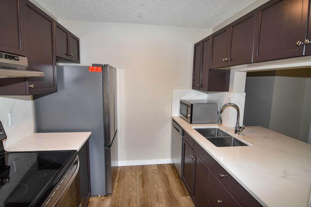 Picture for 109, 2022 Canyon Meadows Drive SE