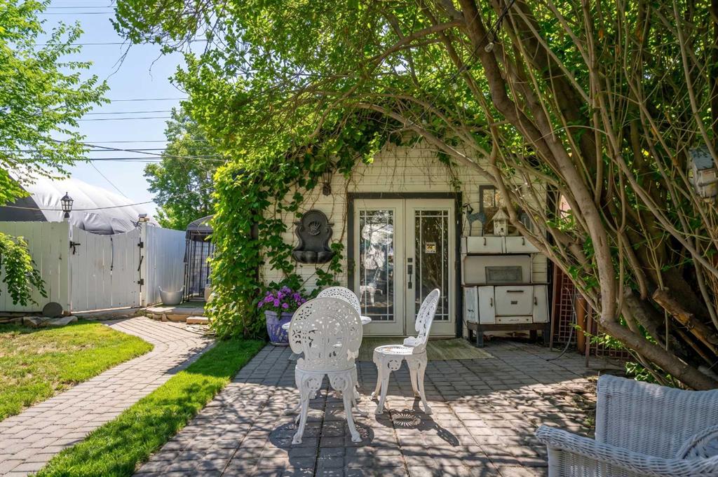 Picture for 81 Elma Street W