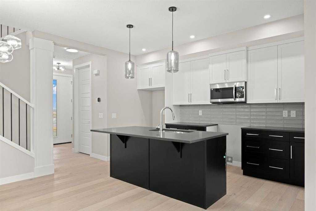 Picture for 131 Ambleridge Street NW