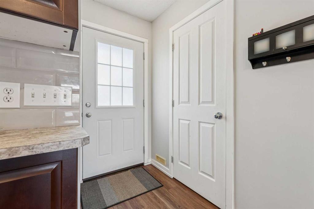 Picture for 504, 140 Sagewood Boulevard SW