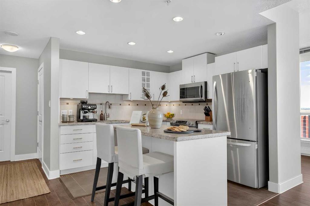 Picture for 1607, 77 Spruce Place SW