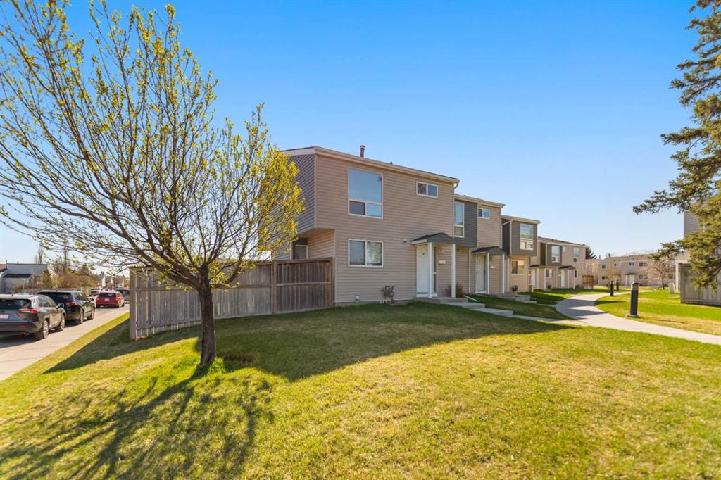 Picture for 10, 5425 Pensacola Crescent SE