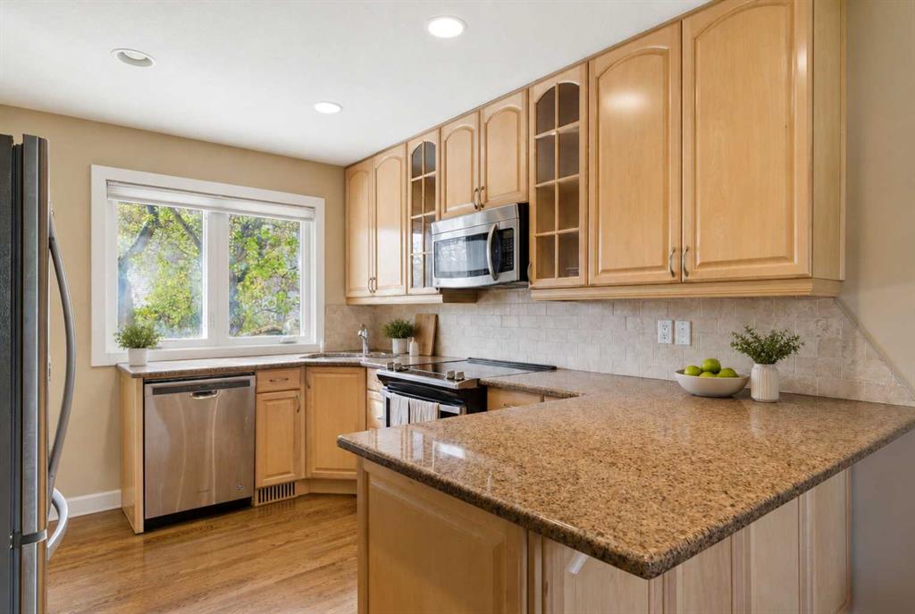Picture for 1211 Rosehill Drive NW