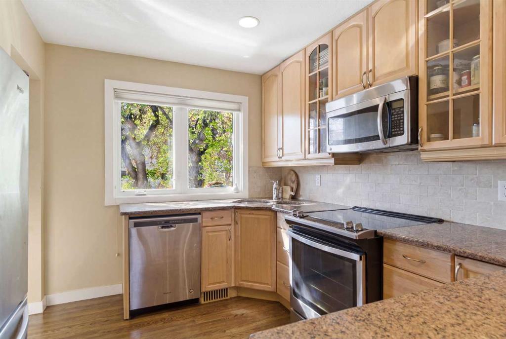 Picture for 1211 Rosehill Drive NW