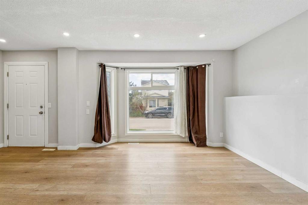 Picture for 367 Martinbrook Place NE