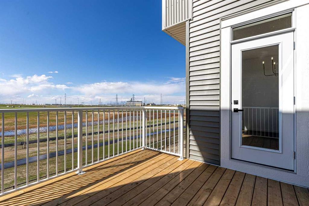 Picture for 131 Corner Glen Grove NE