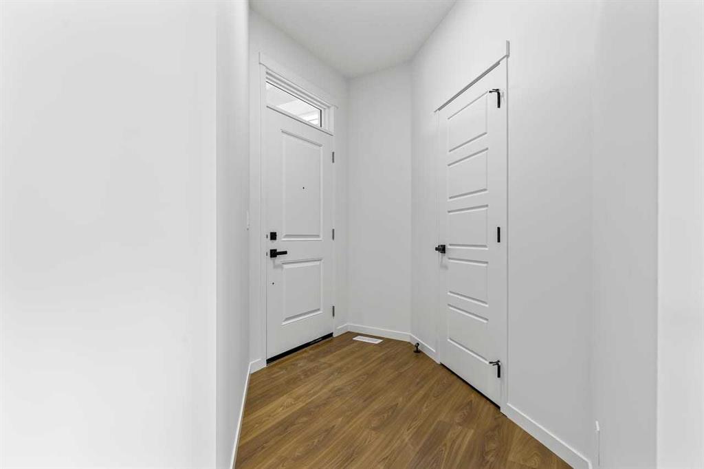 Picture for 131 Corner Glen Grove NE