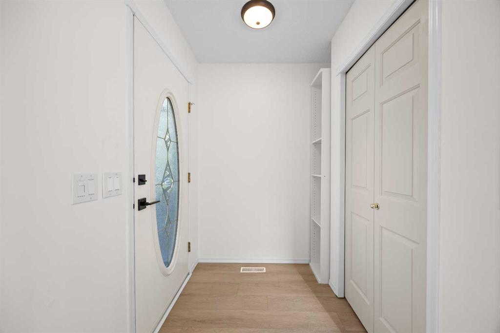Picture for 176 Arbour Grove Close NW